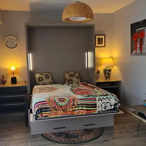 Golfe Juan Apartment Vallauris
